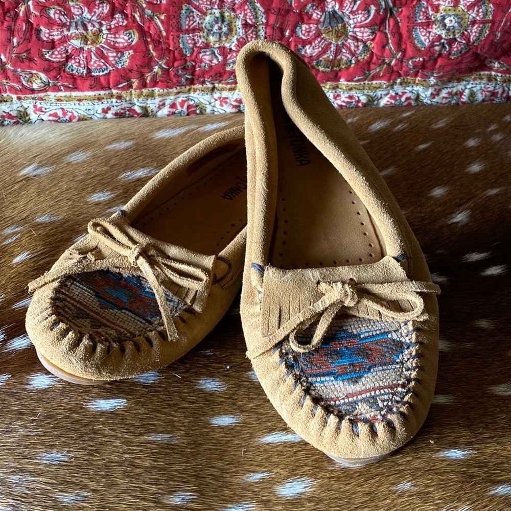 Brand New Minnetonka moccasins